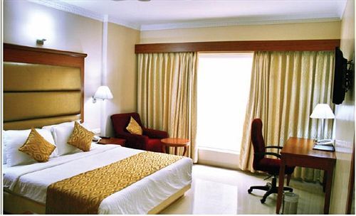 Raj Park- Hill View Hotel Tirupati Bagian luar foto